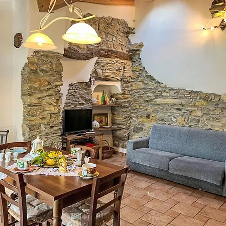 Casa vacanze Ca' Da Prima Porta - Vlo131 By Interhome